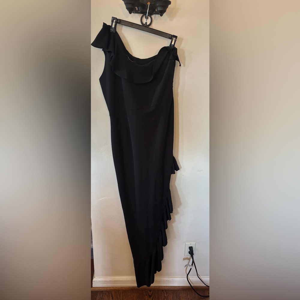 Chic Asymmetrical Black Dress with Ruffle Detail